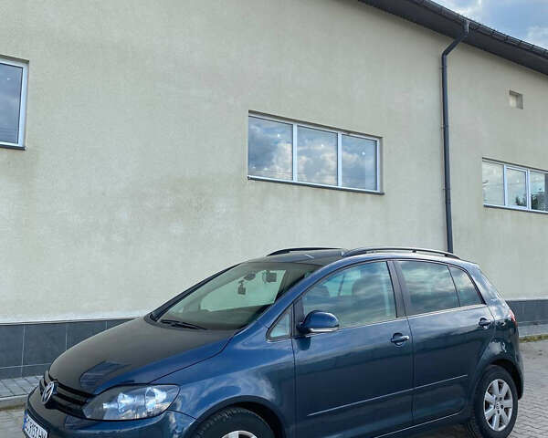 Синий Фольксваген Гольф Плюс, объемом двигателя 1.6 л и пробегом 301 тыс. км за 7200 $, фото 1 на Automoto.ua