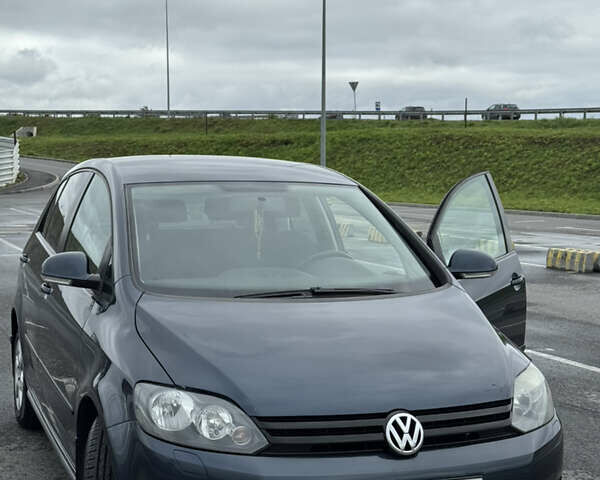 Синий Фольксваген Гольф Плюс, объемом двигателя 1.4 л и пробегом 156 тыс. км за 7800 $, фото 1 на Automoto.ua