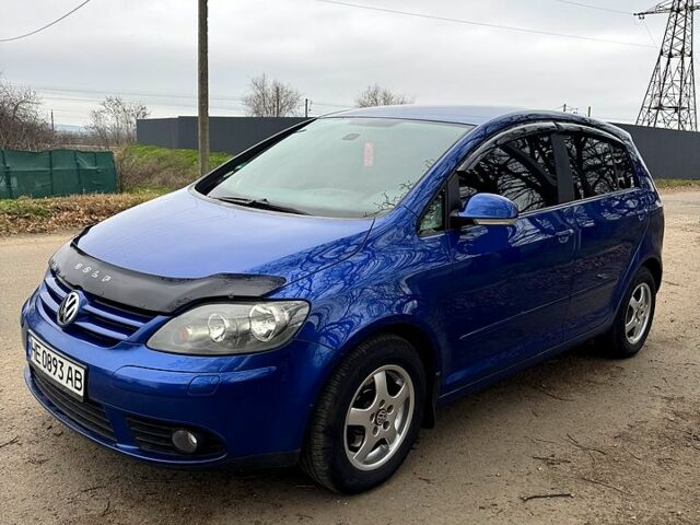 Синий Фольксваген Гольф Плюс, объемом двигателя 1.6 л и пробегом 234 тыс. км за 5700 $, фото 1 на Automoto.ua