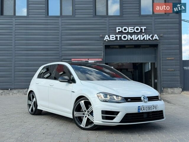 Белый Фольксваген Гольф Р, объемом двигателя 1.98 л и пробегом 139 тыс. км за 19300 $, фото 1 на Automoto.ua