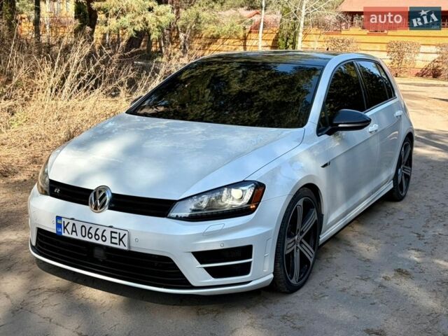 Белый Фольксваген Гольф Р, объемом двигателя 1.98 л и пробегом 137 тыс. км за 19000 $, фото 1 на Automoto.ua