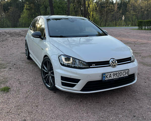 Белый Фольксваген Гольф Р, объемом двигателя 1.98 л и пробегом 127 тыс. км за 20800 $, фото 1 на Automoto.ua