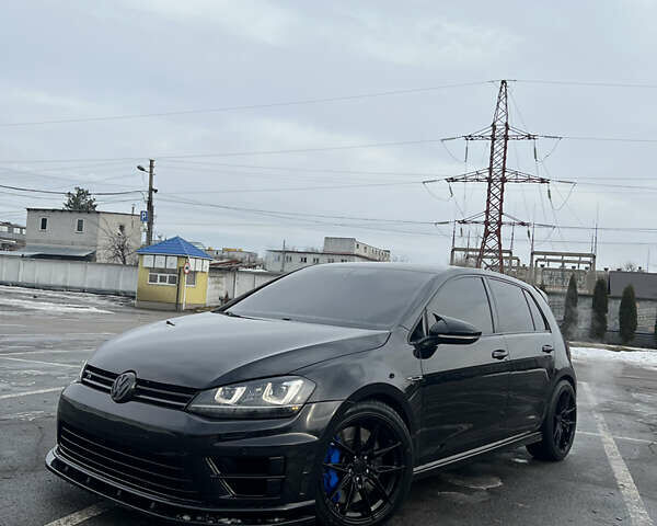 Черный Фольксваген Гольф Р, объемом двигателя 2 л и пробегом 96 тыс. км за 24500 $, фото 1 на Automoto.ua