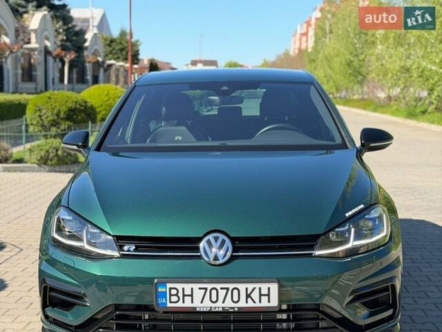 Зеленый Фольксваген Гольф Р, объемом двигателя 1.97 л и пробегом 115 тыс. км за 30000 $, фото 1 на Automoto.ua
