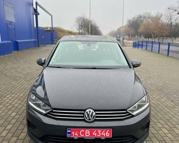 Серый Фольксваген Гольф Спортсван, объемом двигателя 1.6 л и пробегом 258 тыс. км за 11500 $, фото 1 на Automoto.ua