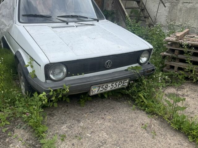 Белый Фольксваген Гольф, объемом двигателя 0 л и пробегом 300 тыс. км за 1500 $, фото 1 на Automoto.ua
