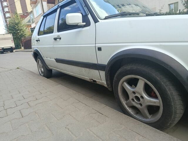 Белый Фольксваген Гольф, объемом двигателя 0 л и пробегом 84 тыс. км за 1000 $, фото 1 на Automoto.ua