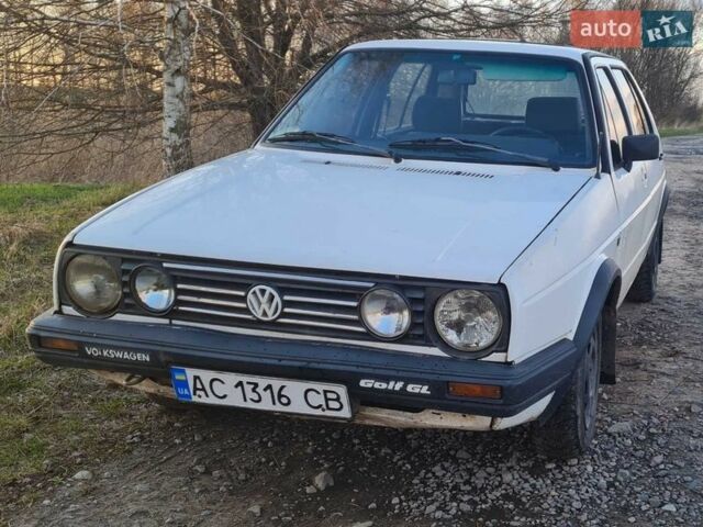 Білий Фольксваген Гольф, об'ємом двигуна 1.59 л та пробігом 300 тис. км за 1300 $, фото 1 на Automoto.ua