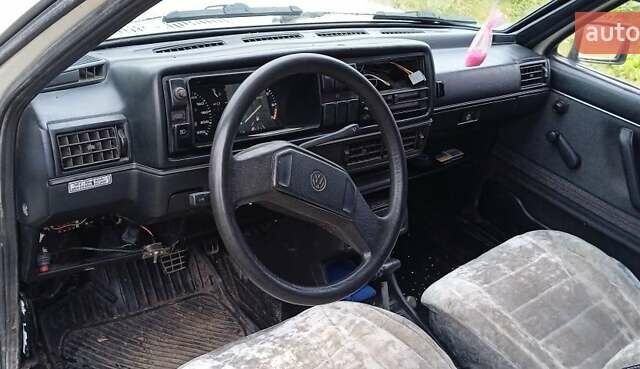 Белый Фольксваген Гольф, объемом двигателя 1.8 л и пробегом 999 тыс. км за 1100 $, фото 1 на Automoto.ua