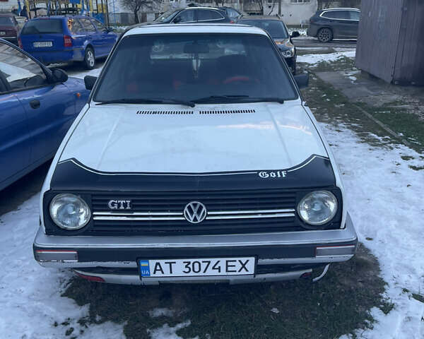 Білий Фольксваген Гольф, об'ємом двигуна 1.3 л та пробігом 350 тис. км за 850 $, фото 1 на Automoto.ua