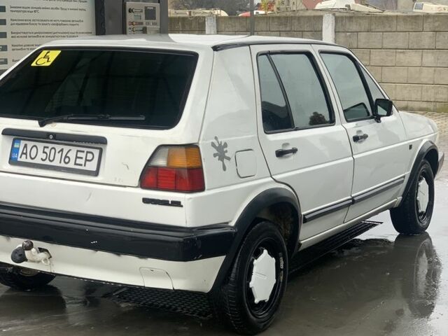 Білий Фольксваген Гольф, об'ємом двигуна 1.6 л та пробігом 3 тис. км за 1000 $, фото 1 на Automoto.ua