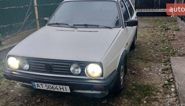 Белый Фольксваген Гольф, объемом двигателя 1.3 л и пробегом 389 тыс. км за 1450 $, фото 1 на Automoto.ua