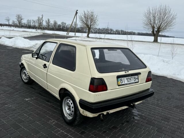 Білий Фольксваген Гольф, об'ємом двигуна 1.3 л та пробігом 358 тис. км за 900 $, фото 1 на Automoto.ua