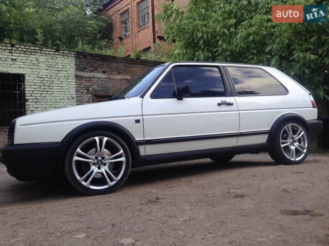 Білий Фольксваген Гольф, об'ємом двигуна 2 л та пробігом 2 тис. км за 10000 $, фото 1 на Automoto.ua