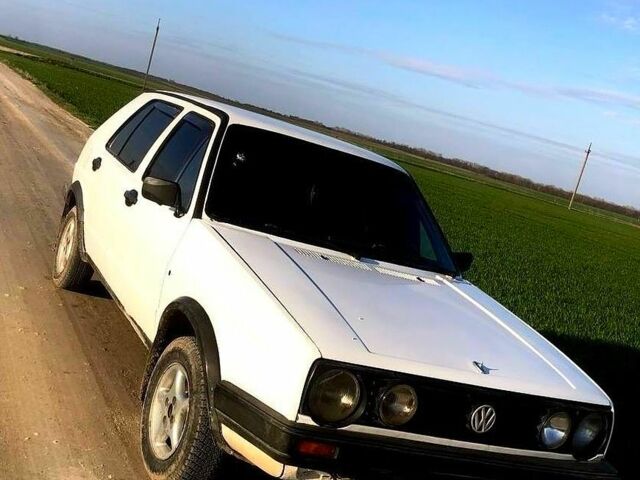 Білий Фольксваген Гольф, об'ємом двигуна 1.6 л та пробігом 200 тис. км за 1100 $, фото 1 на Automoto.ua