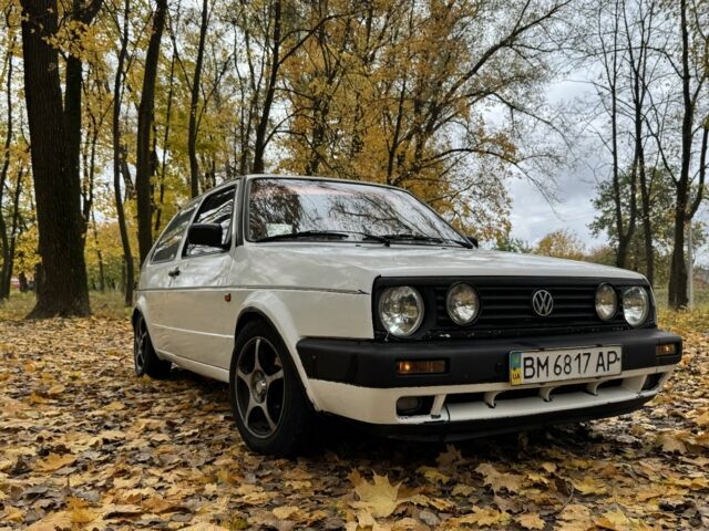 Білий Фольксваген Гольф, об'ємом двигуна 1.6 л та пробігом 300 тис. км за 800 $, фото 1 на Automoto.ua