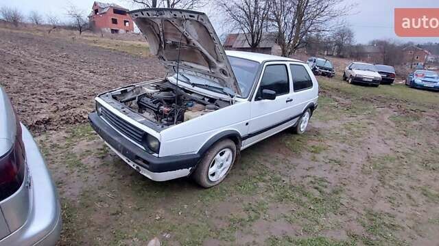 Белый Фольксваген Гольф, объемом двигателя 1.27 л и пробегом 540 тыс. км за 800 $, фото 1 на Automoto.ua