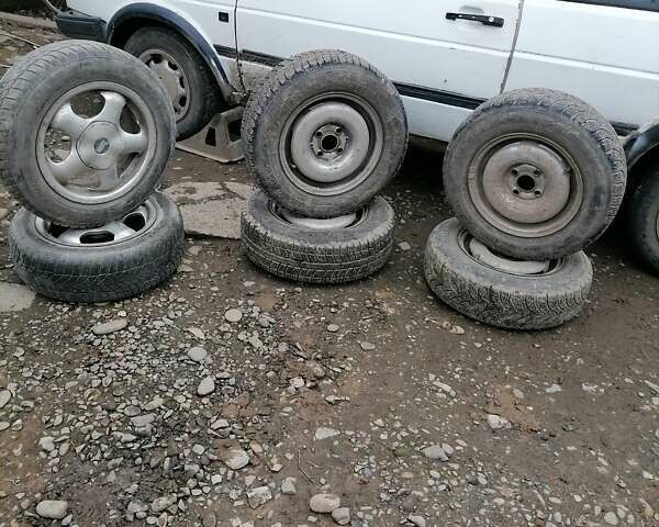 Білий Фольксваген Гольф, об'ємом двигуна 1.27 л та пробігом 613 тис. км за 1000 $, фото 1 на Automoto.ua