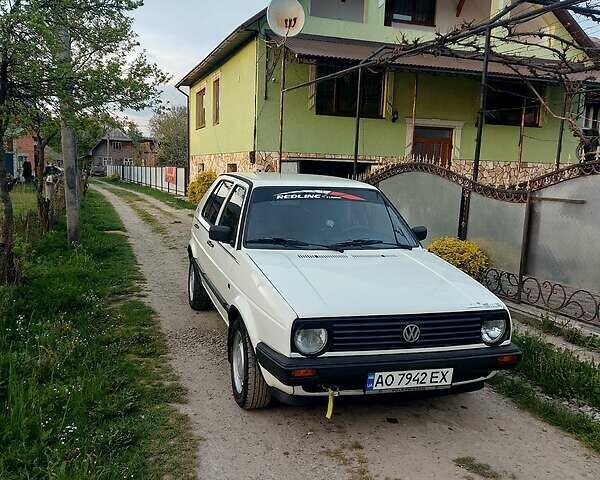 Білий Фольксваген Гольф, об'ємом двигуна 1.3 л та пробігом 214 тис. км за 2500 $, фото 1 на Automoto.ua