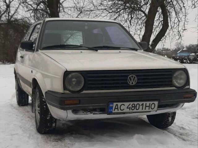 Белый Фольксваген Гольф, объемом двигателя 1.59 л и пробегом 280 тыс. км за 1700 $, фото 1 на Automoto.ua