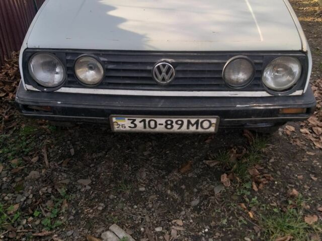 Белый Фольксваген Гольф, объемом двигателя 1.6 л и пробегом 80 тыс. км за 357 $, фото 1 на Automoto.ua