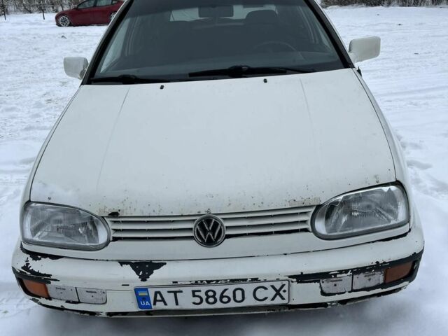Белый Фольксваген Гольф, объемом двигателя 1.4 л и пробегом 540 тыс. км за 1000 $, фото 1 на Automoto.ua