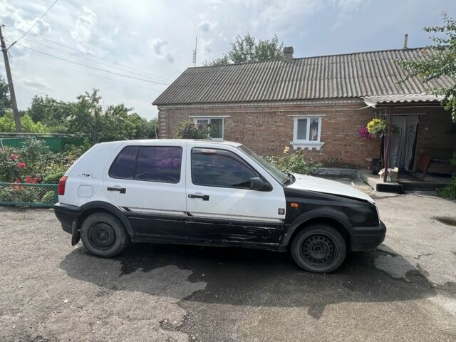 Фольксваген Гольф 1995 у Вінниці на Automoto.ua Білий Фольксваген Гольф, об'ємом двигуна 1.4 л та пробігом 200 тис. км за 1400 $, фото 1 на Automoto.ua
