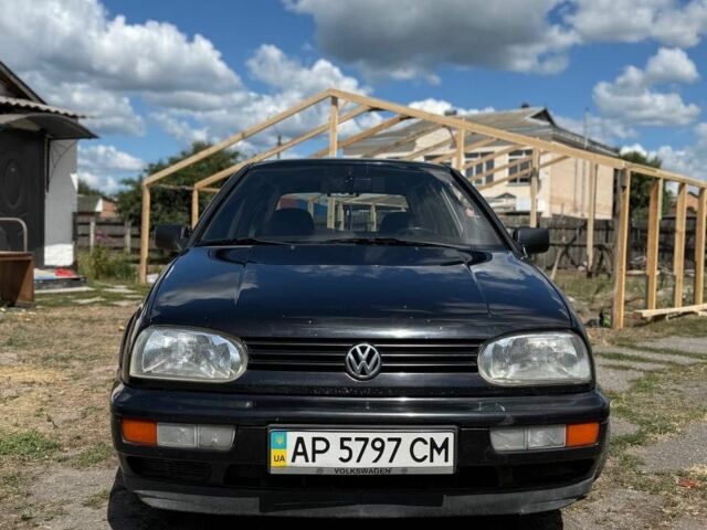 Белый Фольксваген Гольф, объемом двигателя 1.4 л и пробегом 259 тыс. км за 3000 $, фото 1 на Automoto.ua