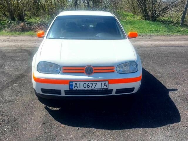 Білий Фольксваген Гольф, об'ємом двигуна 1.6 л та пробігом 317 тис. км за 3013 $, фото 1 на Automoto.ua