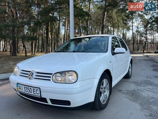 Белый Фольксваген Гольф, объемом двигателя 1.9 л и пробегом 248 тыс. км за 4400 $, фото 1 на Automoto.ua