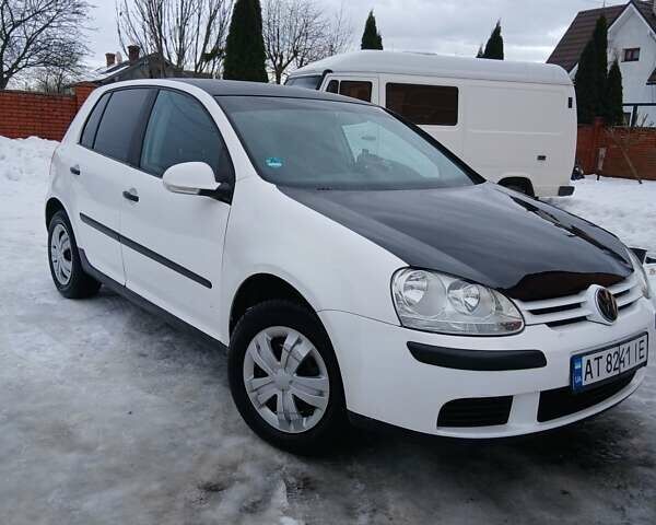 Белый Фольксваген Гольф, объемом двигателя 1.4 л и пробегом 191 тыс. км за 4250 $, фото 1 на Automoto.ua