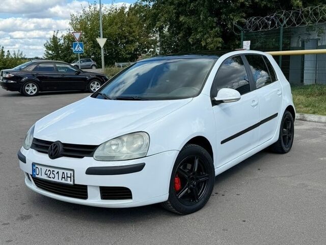 Білий Фольксваген Гольф, об'ємом двигуна 1.97 л та пробігом 300 тис. км за 3800 $, фото 1 на Automoto.ua