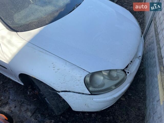 Белый Фольксваген Гольф, объемом двигателя 1.97 л и пробегом 580 тыс. км за 3000 $, фото 1 на Automoto.ua