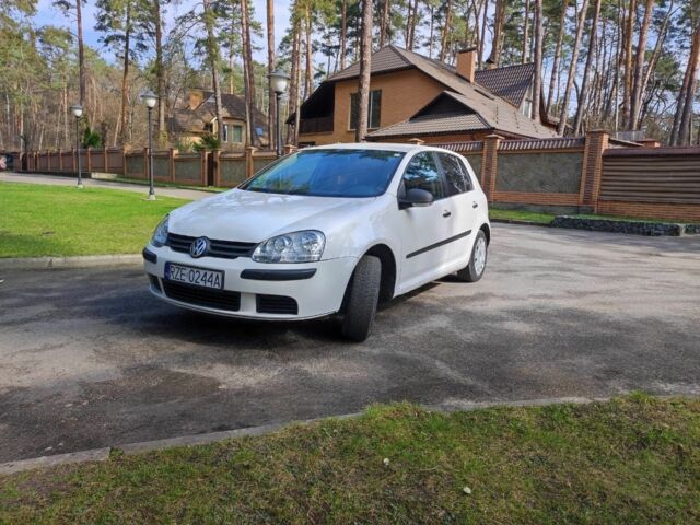 Белый Фольксваген Гольф, объемом двигателя 2 л и пробегом 408 тыс. км за 3100 $, фото 1 на Automoto.ua