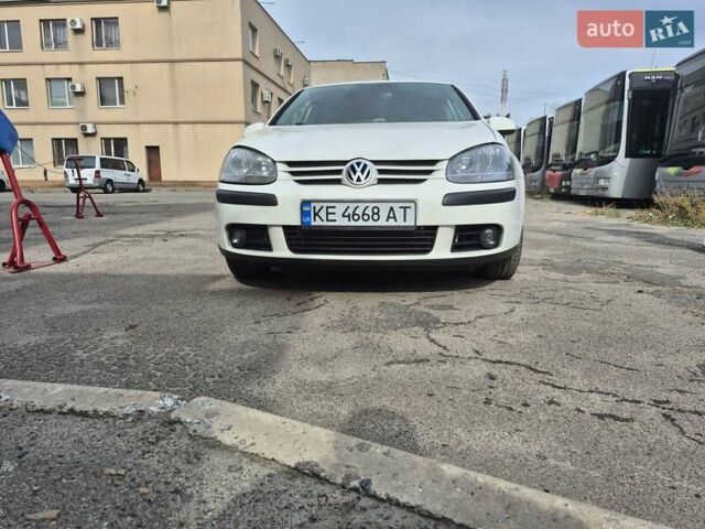 Белый Фольксваген Гольф, объемом двигателя 1.4 л и пробегом 227 тыс. км за 8300 $, фото 1 на Automoto.ua