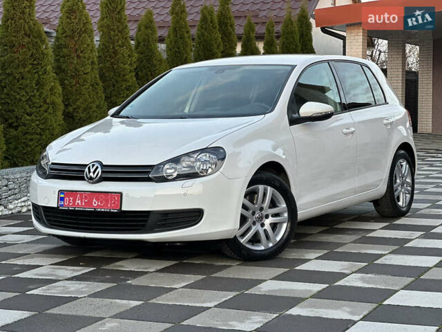 Белый Фольксваген Гольф, объемом двигателя 1.8 л и пробегом 103 тыс. км за 8500 $, фото 1 на Automoto.ua