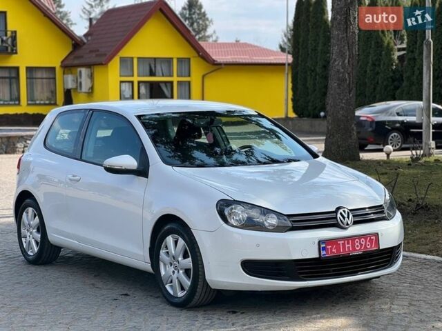 Белый Фольксваген Гольф, объемом двигателя 1.39 л и пробегом 186 тыс. км за 7500 $, фото 1 на Automoto.ua