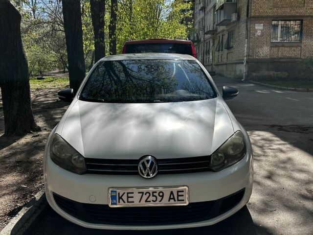 Білий Фольксваген Гольф, об'ємом двигуна 1.6 л та пробігом 190 тис. км за 5999 $, фото 1 на Automoto.ua