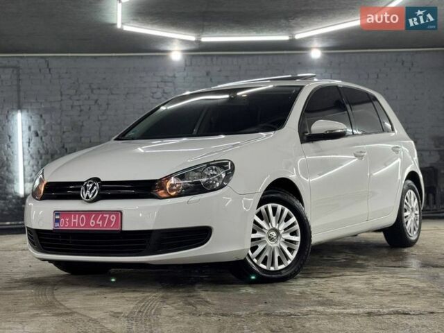Белый Фольксваген Гольф, объемом двигателя 1.4 л и пробегом 162 тыс. км за 6800 $, фото 1 на Automoto.ua