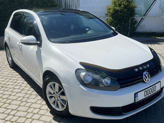 Белый Фольксваген Гольф, объемом двигателя 1.6 л и пробегом 222 тыс. км за 7999 $, фото 1 на Automoto.ua
