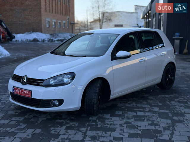Белый Фольксваген Гольф, объемом двигателя 1.4 л и пробегом 169 тыс. км за 8750 $, фото 1 на Automoto.ua
