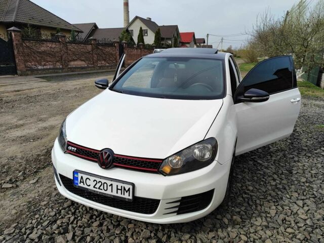 Белый Фольксваген Гольф, объемом двигателя 2 л и пробегом 337 тыс. км за 6200 $, фото 1 на Automoto.ua
