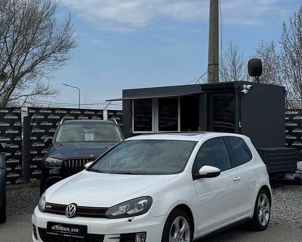Белый Фольксваген Гольф, объемом двигателя 1.98 л и пробегом 161 тыс. км за 7500 $, фото 1 на Automoto.ua