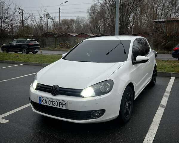 Білий Фольксваген Гольф, об'ємом двигуна 1.6 л та пробігом 294 тис. км за 7800 $, фото 1 на Automoto.ua