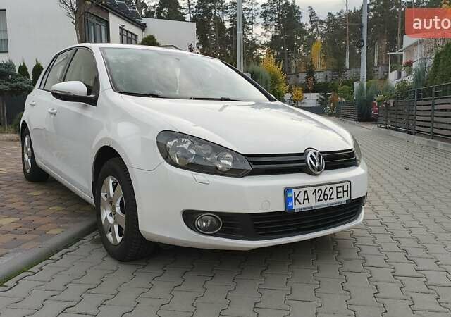 Белый Фольксваген Гольф, объемом двигателя 1.39 л и пробегом 180 тыс. км за 8750 $, фото 1 на Automoto.ua
