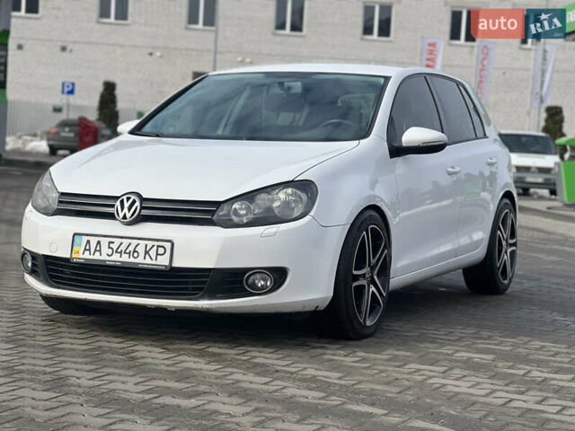 Белый Фольксваген Гольф, объемом двигателя 1.4 л и пробегом 163 тыс. км за 7550 $, фото 1 на Automoto.ua
