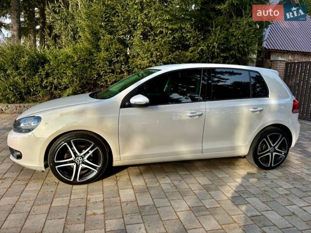 Белый Фольксваген Гольф, объемом двигателя 1.4 л и пробегом 164 тыс. км за 8000 $, фото 1 на Automoto.ua