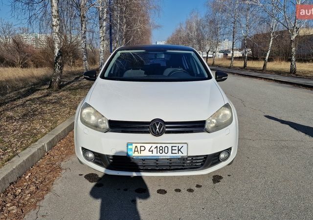 Білий Фольксваген Гольф, об'ємом двигуна 1.6 л та пробігом 171 тис. км за 8500 $, фото 1 на Automoto.ua