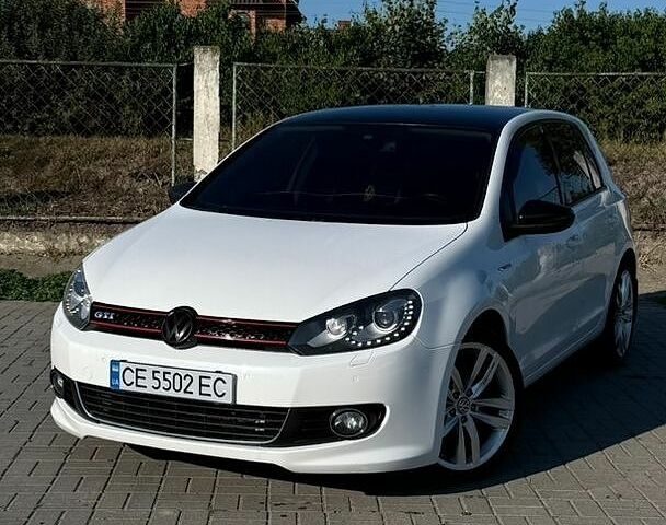 Білий Фольксваген Гольф, об'ємом двигуна 1.6 л та пробігом 212 тис. км за 10400 $, фото 1 на Automoto.ua