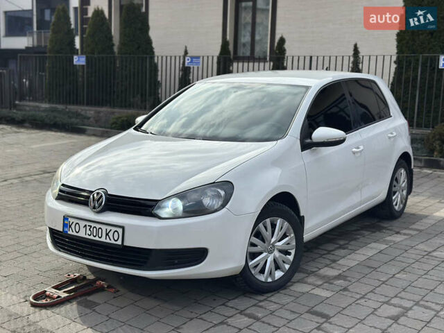 Білий Фольксваген Гольф, об'ємом двигуна 1.6 л та пробігом 132 тис. км за 9999 $, фото 1 на Automoto.ua